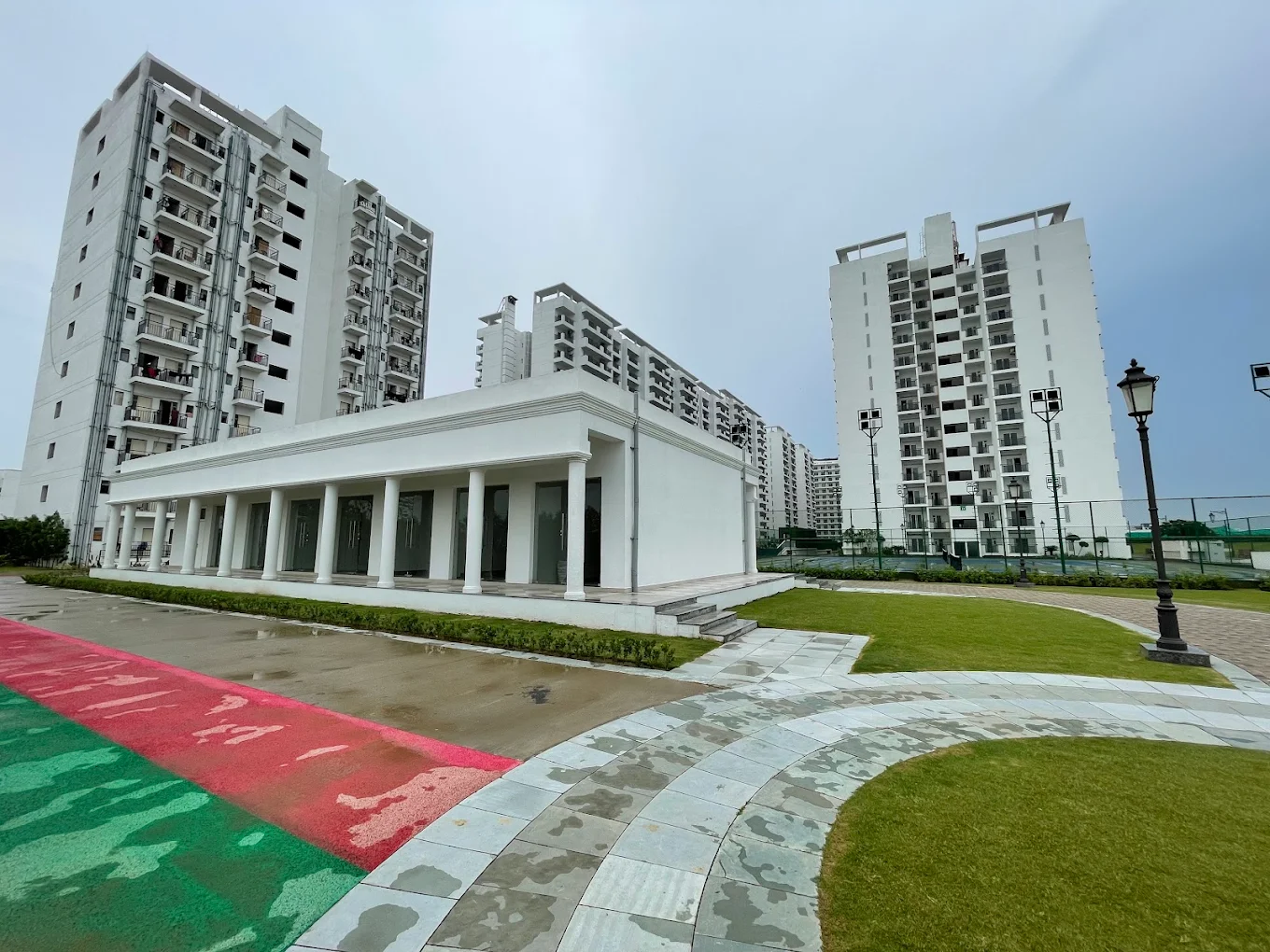 Aqua Front Towers